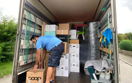 ZH-Umzug-Haushaltsauflösung-Lieferwagen